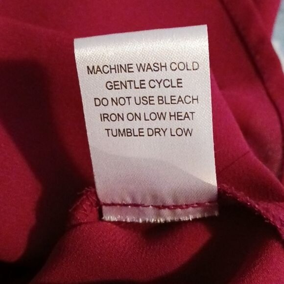 Violet & Claire, Size M, Wine Red V-neck Blouse with Button Detail, Longsleeve - Picture 7 of 9